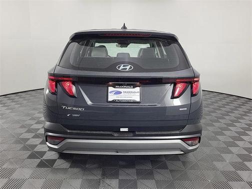 2025 Hyundai TUCSON SE