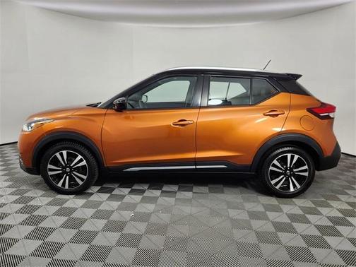 2020 Nissan Kicks SR