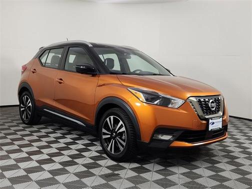2020 Nissan Kicks SR