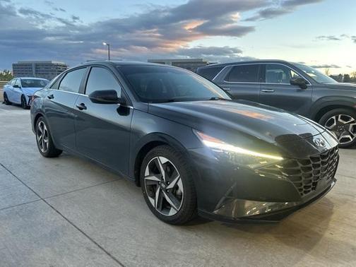 2023 Hyundai ELANTRA Limited