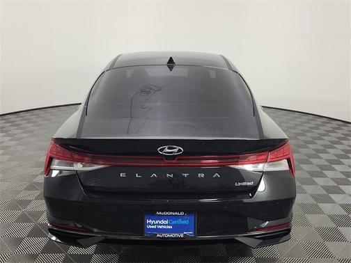 2023 Hyundai ELANTRA Limited