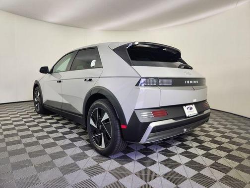 Cyber Gray 2026 Hyundai IONIQ 5 SEL