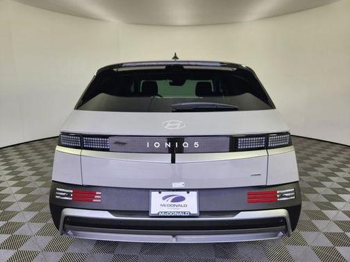 Cyber Gray 2026 Hyundai IONIQ 5 SEL