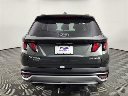 2026 Hyundai TUCSON Hybrid SEL