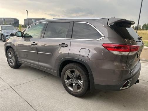 2019 Toyota Highlander Limited Platinum