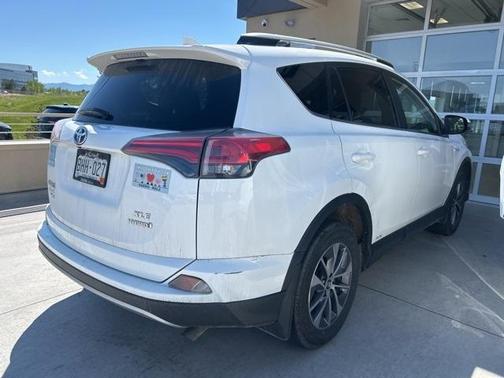 2017 Toyota RAV4 Hybrid XLE