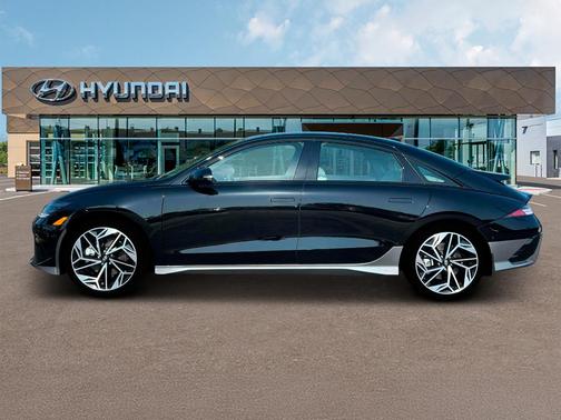 2025 Hyundai IONIQ 6 Limited
