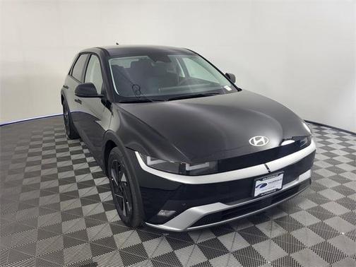 2025 Hyundai IONIQ 5 SE