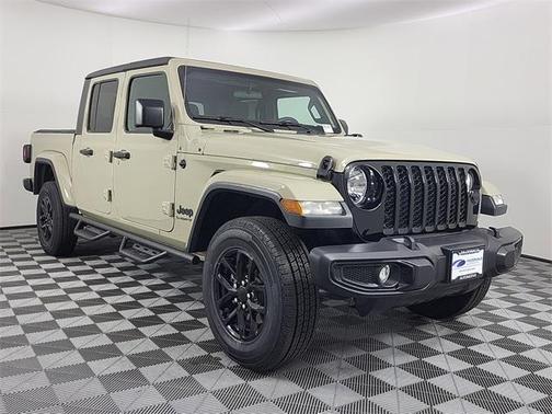 2022 Jeep Gladiator Sport