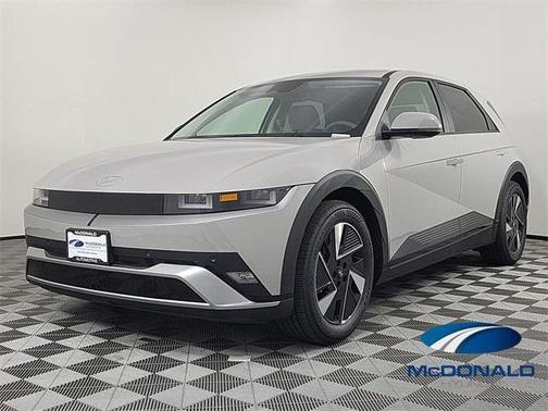 2025 Hyundai IONIQ 5 SE