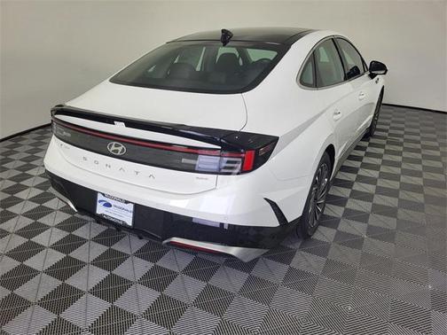 2025 Hyundai SONATA Hybrid Limited