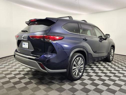 2020 Toyota Highlander Platinum