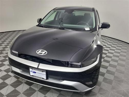 2025 Hyundai IONIQ 5 SE