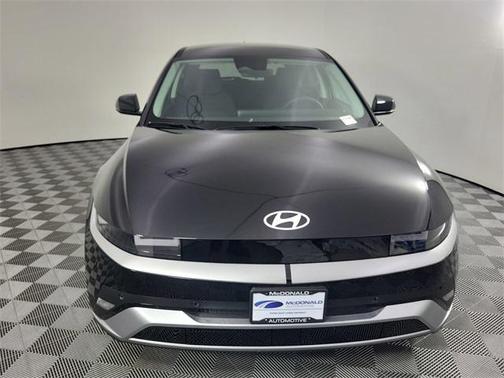 2025 Hyundai IONIQ 5 SE