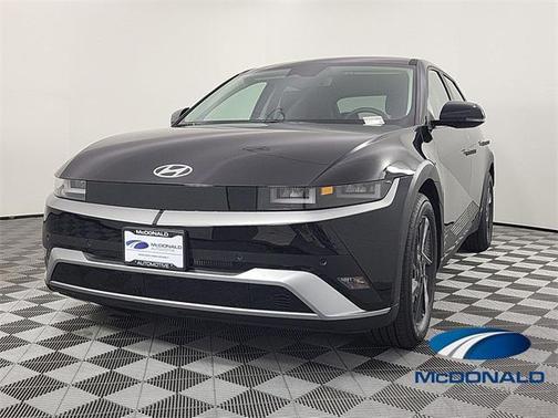 2025 Hyundai IONIQ 5 SE