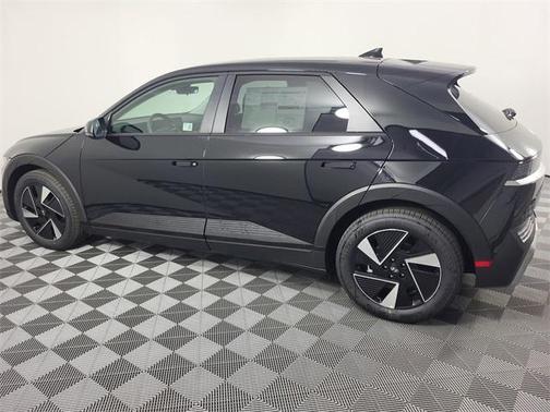 2025 Hyundai IONIQ 5 SE