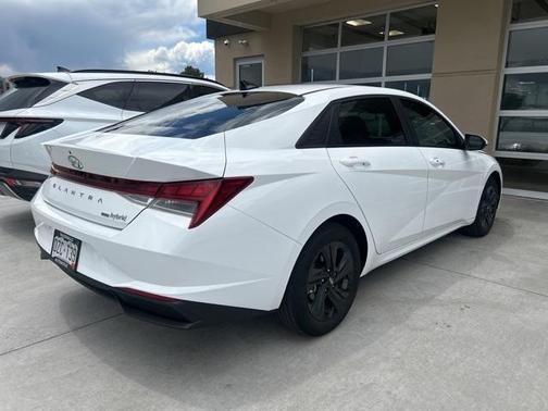 2023 Hyundai ELANTRA HEV Blue