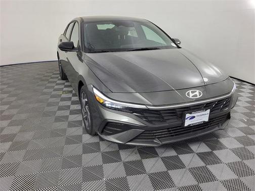 2025 Hyundai ELANTRA HEV SEL Sport