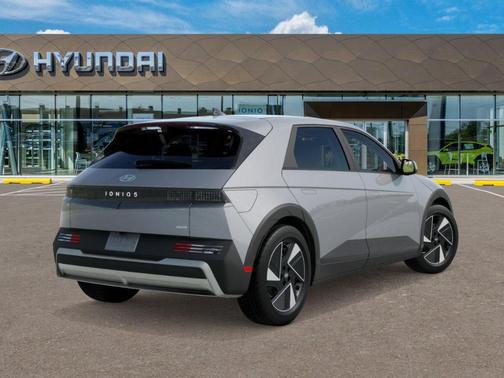 2025 Hyundai IONIQ 5 SE
