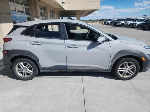 2023 Hyundai KONA SE