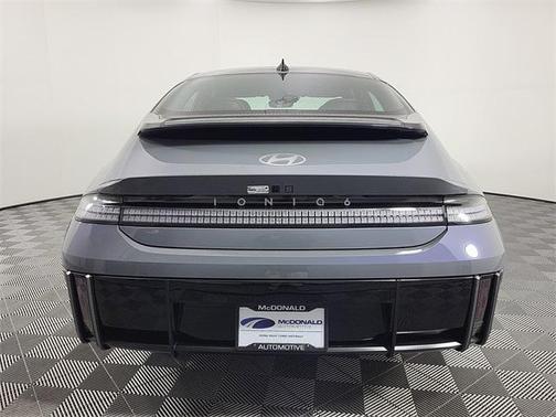2025 Hyundai IONIQ 6 SEL