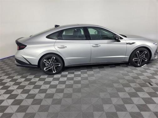 2025 Hyundai SONATA N Line