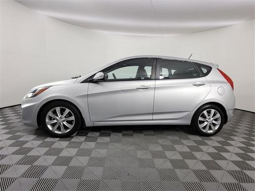2013 Hyundai Accent SE
