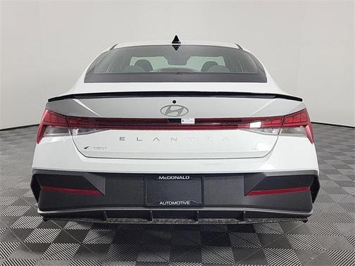 2025 Hyundai ELANTRA HEV SEL Sport