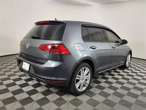 2015 Volkswagen Golf TDI S 4-Door