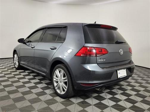 2015 Volkswagen Golf TDI S 4-Door