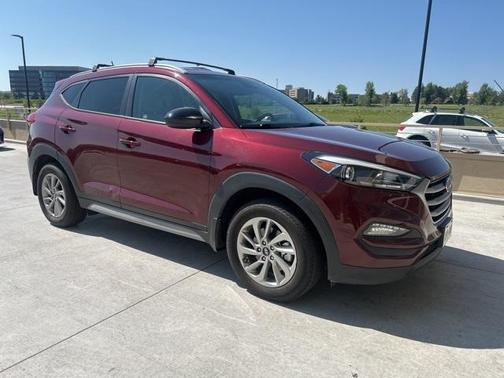 2017 Hyundai TUCSON SE