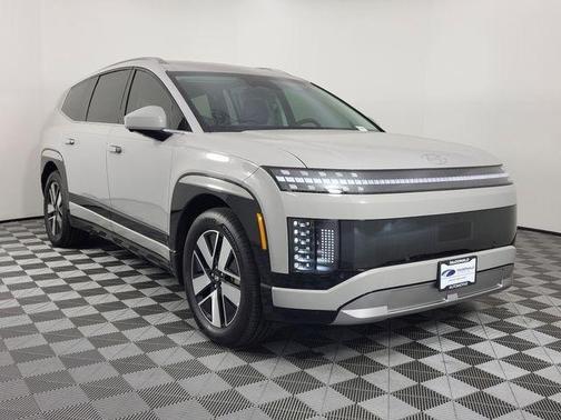 Cyber Gray 2026 Hyundai IONIQ 9 SEL