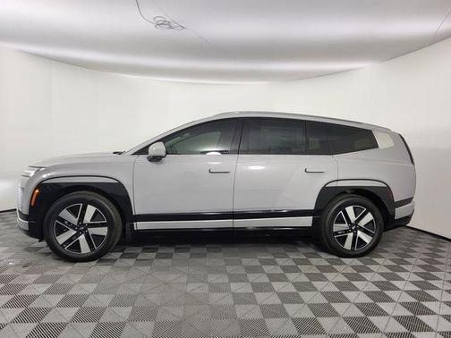 Cyber Gray 2026 Hyundai IONIQ 9 SEL