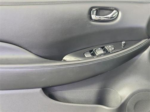 2014 Nissan Leaf SL