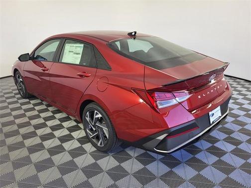 2025 Hyundai ELANTRA HEV SEL Sport