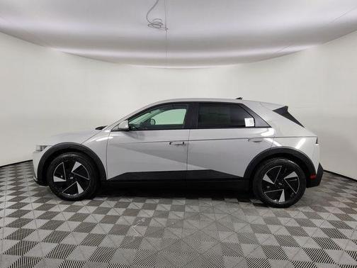 Cyber Gray 2026 Hyundai IONIQ 5 SEL