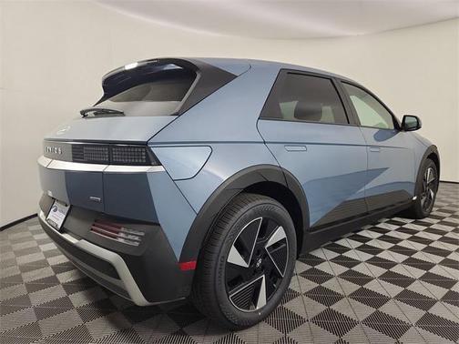 2026 Hyundai IONIQ 5 SE