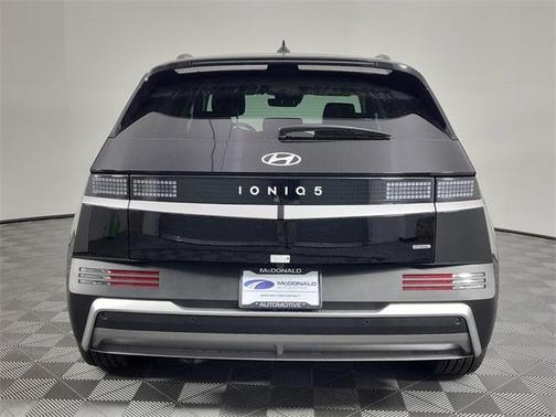 2025 Hyundai IONIQ 5 SEL