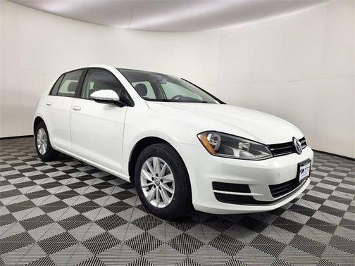 2016 Volkswagen Golf TSI S 4-Door