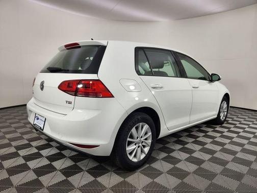 2016 Volkswagen Golf TSI S 4-Door