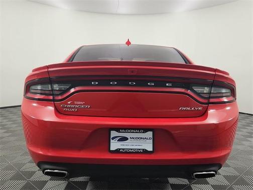 2017 Dodge Charger SXT
