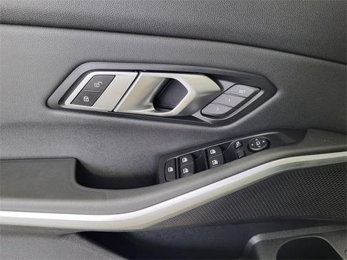 2019 BMW 330 i xDrive
