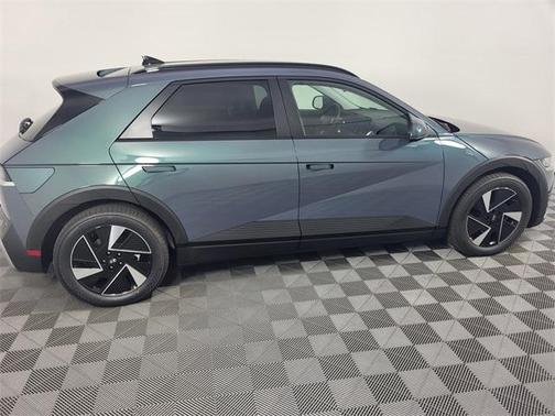 2025 Hyundai IONIQ 5 SEL