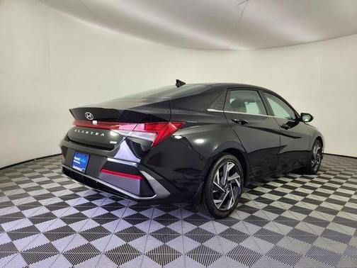 Black 2025 Hyundai ELANTRA HEV Limited