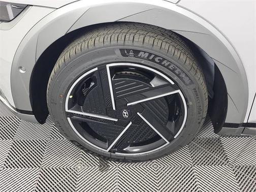 2025 Hyundai IONIQ 5 Limited