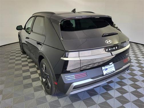 2025 Hyundai IONIQ 5 SEL