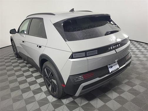 2025 Hyundai IONIQ 5 SEL