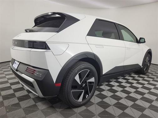 2026 Hyundai IONIQ 5 SE Standard Range