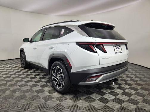 Pearl 2026 Hyundai TUCSON Hybrid Limited
