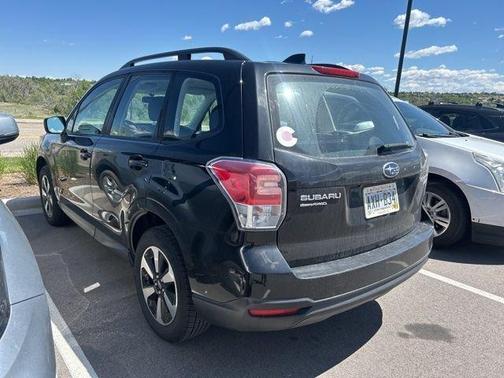Crystal Black Silica 2017 Subaru Forester 2.5i